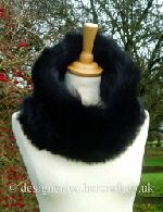 black_toscana_shearling_snood_a